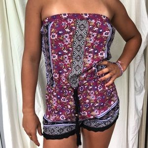 Pretty patterned romper!!